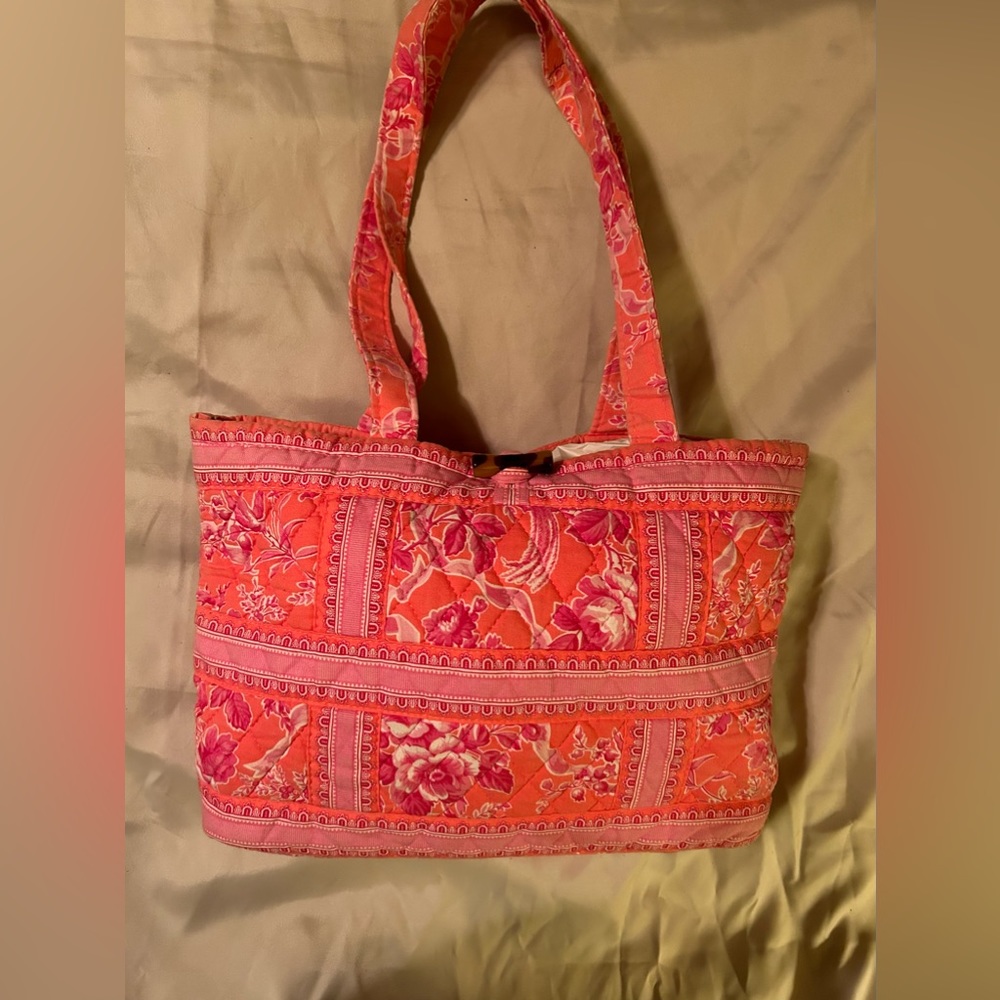 Like New Vera Bradley Bag w two shades of pink and white. Lightly carried